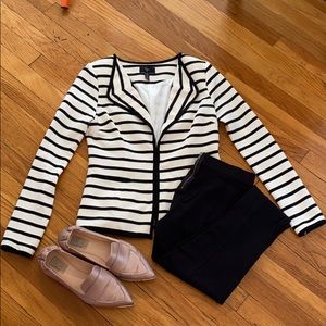 Aqua 100% Bloomingdale’s black/ivory stripe blazer